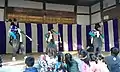 2019年から女児も太刀振りを担う。（大宮神社）