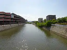 東照宮橋で西方を臨む