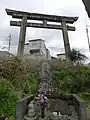 長岡王子跡顕彰碑と鳥居