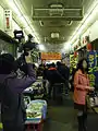 「三和市場まつり」で賑わう通り（2014年11月30日）