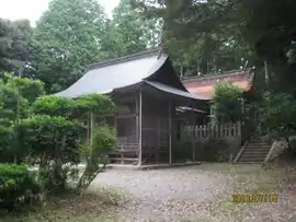 雷神社拝殿・本殿