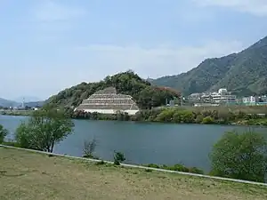 八木城遠景