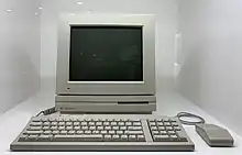 Macintosh LCとMacintosh 12" RGB Display, Apple Keyborad II, Apple Desktop Bus Mouse