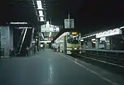 プレメトロの地下駅に停車するT7900形（1990年撮影）