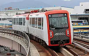 釜山-金海軽電鉄の車両（空港駅にて撮影）