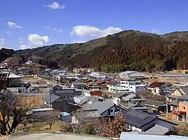 城山から望む武節町の風景（奥手は桑原町）