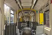 車内