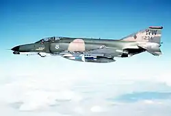 ワイルド・ウィーゼルに従事するF-4G（AGM-88 HARM搭載）