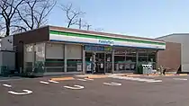 東名町田店（東京都町田市）2014年からの一般的な店舗（2013年以前に開店した店舗でも改装時に上記店舗仕様になる場合がある。UFHD統合前に開店した故、店舗ロゴが以前のままである）