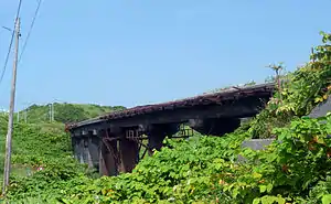 初山別駅-豊岬駅間の第三初山別陸橋の遺構（2011年7月28日)