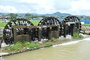 稼働期の菱野の三連水車