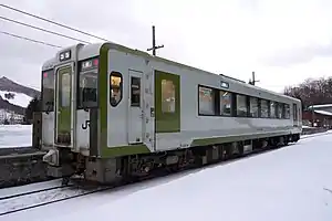 区界駅に停車中のキハ110形