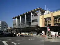 高幡不動駅