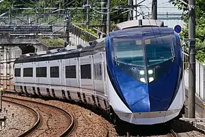 「スカイライナー」に使用される二代目AE形電車（2020年7月 松飛台駅）