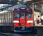 松阪駅での魚介類を入れた箱の積み込み風景。（2007年8月8日）