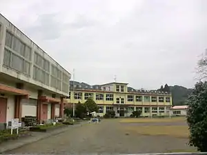 国分市立川原小学校