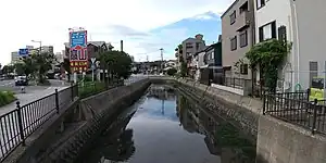 唐人町と伊崎の境を流れる黒門川