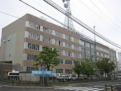 釧路警察署と釧路方面本部庁舎