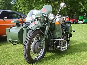 ソビエト連邦赤軍で採用され、現在でも使用され続けているIMZ-M72。鹵獲したBMW R71を元にフルコピー製造された。