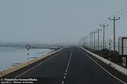 マンナールに向かう道路からの風景