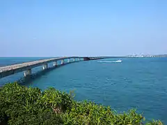 2012年（平成24年）9月宮古島・伊良部大橋見学ステーションから撮影