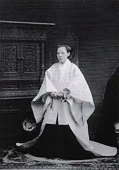 母・中山慶子