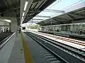 駅ホームより印旛日本医大方面を望む（2010年7月17日）