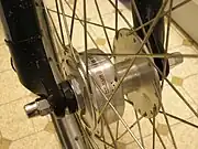 ハブダイナモ（自転車前輪部）シマノ製