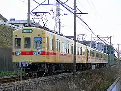 かつて運行されていた600形電車の3両編成（2002年3月2日撮影）