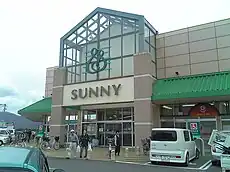 サニーの例（写真は前原店、福岡県糸島市）