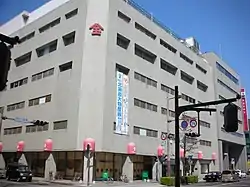 中の小路にある県内唯一の百貨店・佐賀玉屋