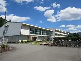 白川町立佐見小学校