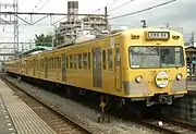 「さよなら黄色い電車」（多磨駅、2010年11月4日撮影）