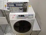 シャープのコイン式全自動洗濯乾燥機（近年）