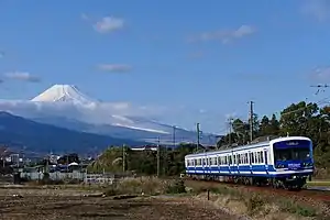 富士山と駿豆線3000系（2019年11月 三島二日町駅 - 大場駅間）