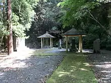 河村瑞賢の墓