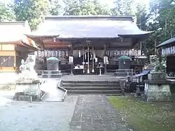 大神神社本殿