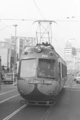 玉川線の真中駅付近を走るデハ200形電車（1969年撮影）