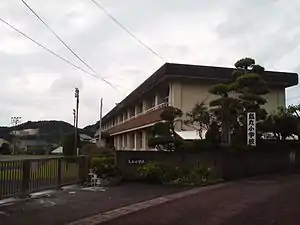 東郷町立鳥丸小学校