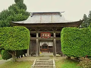 東川院山門