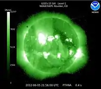 気象衛星GOES 15によってX線波長帯で撮影